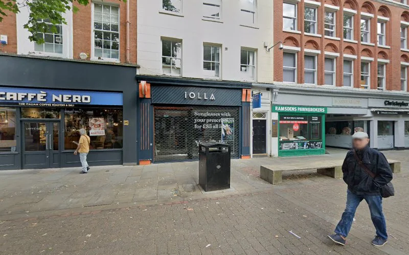 Same Day Teeth - Dental clinic in Manchester