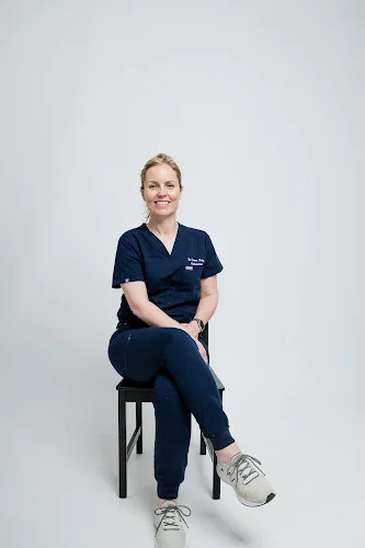 Dr Emma Laing Orthodontics - Orthodontist in London