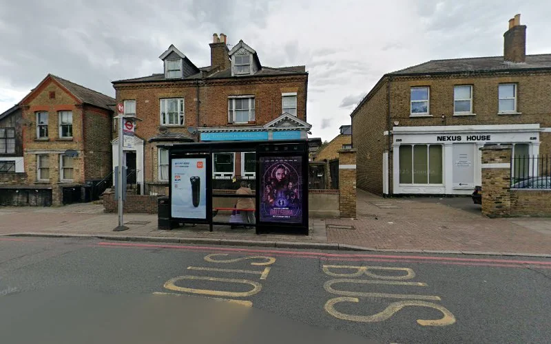 Dr Nastaran Khoobehi BDS MSc - Dentist in London