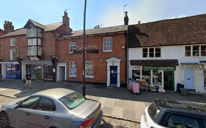 Midhurst Dental Laboratory - Dental clinic in Midhurst