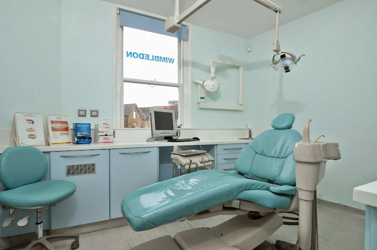 Wimbledon Dental & Implant Centre - Dental clinic in London