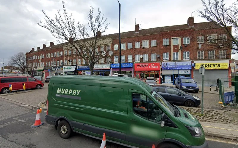 Edmonton Village Dental Practice - Dental clinic in London