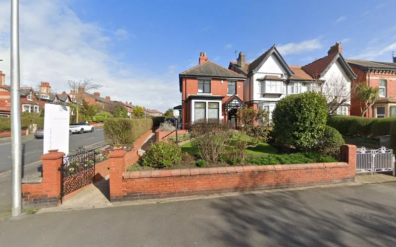 Hunter H J - Dental clinic in Blackpool