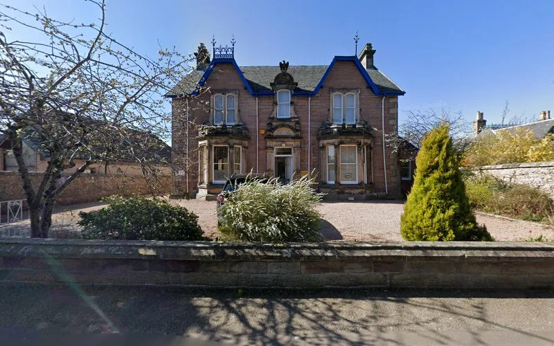 28 Southside Surgical Dentistry Centre - Dentist in Inverness