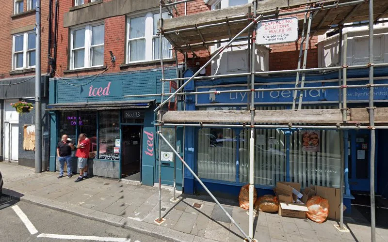 Owens Ioan - Dentist in Maesteg