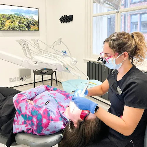 Your Smile Clinic - Dentist in Manchester