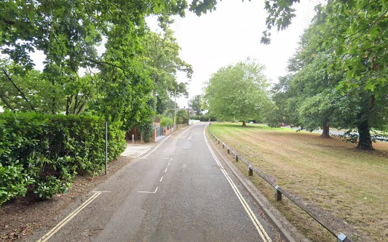 A K Dental Denture Repairs - Dental clinic in Crawley