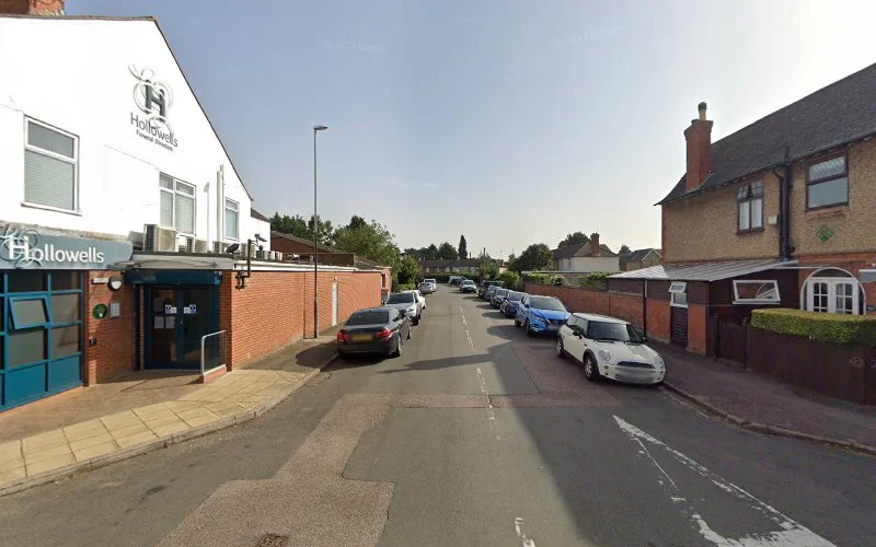 Robertson D - Dental clinic in Northampton