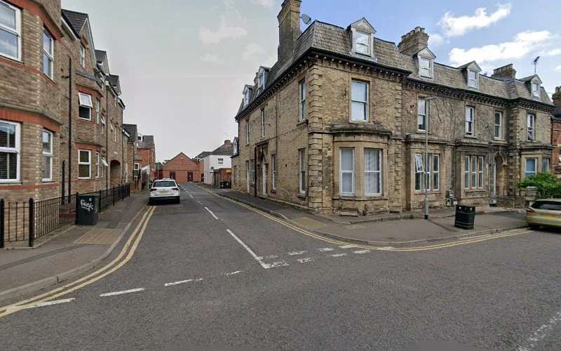 Smith Anthony & Associates - Dental clinic in Grantham