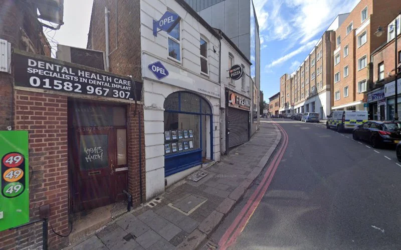 Dental Health Care Specialists In Dental Implant - Dentist in Luton