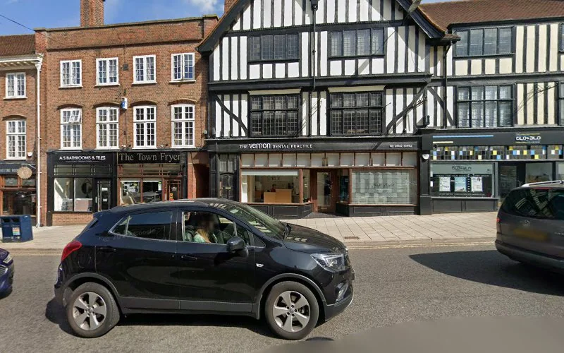 Dr L Conway - Dentist in Hitchin