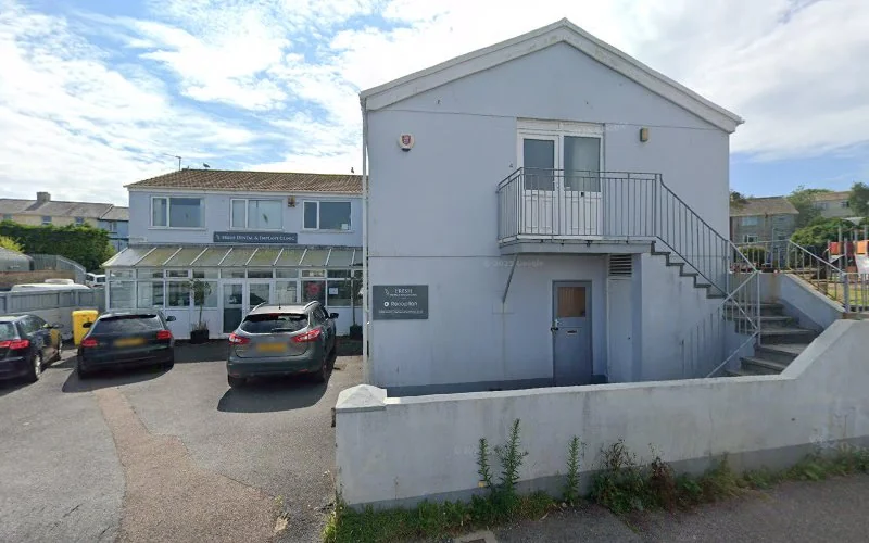 Fresh Dental & Implant Clinic - Dentist in Dartmouth