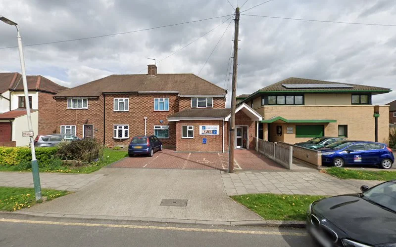 Dr M N Sarwar - Cranham Dental Centre - Dentist in Upminster