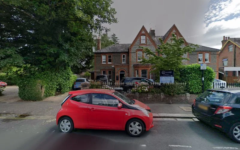 Dr Richard Lilleker - Dentist in Basingstoke