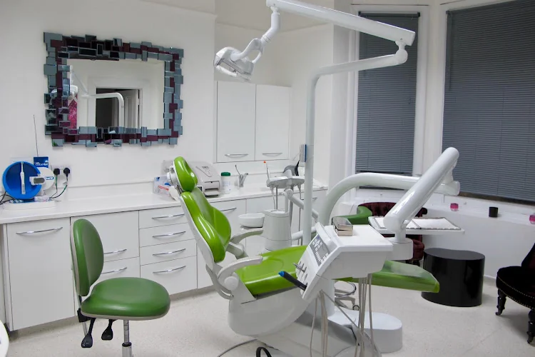 Lavender Hill Dental Practice - Dental clinic in London