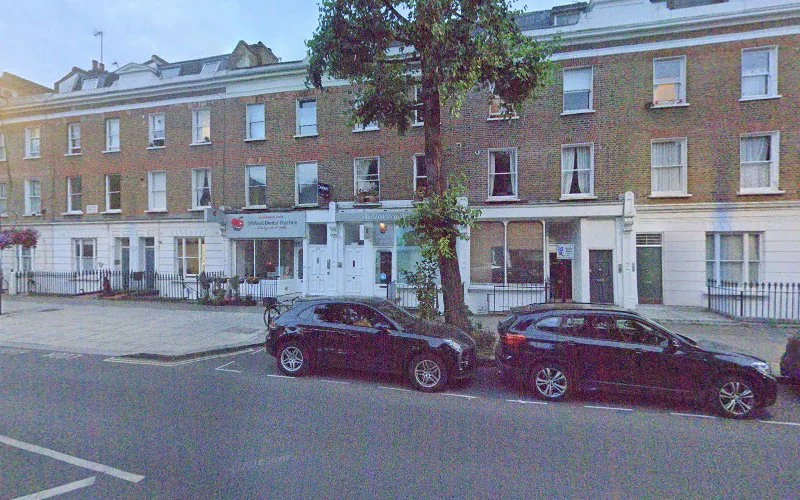 Dr Hamssa Mansour - Dentist in London