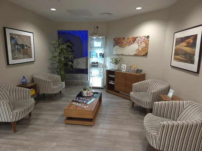 Boston House Dental Clinic - Dentist in London