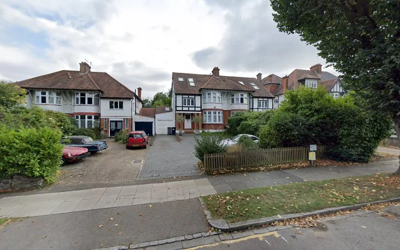 Ravensdale Dental Practice (N Unsworth) - Dental clinic in London