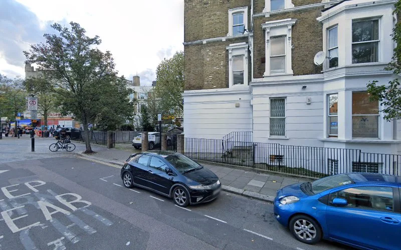 Dr. Leung Dental Surgery - Dental clinic in London