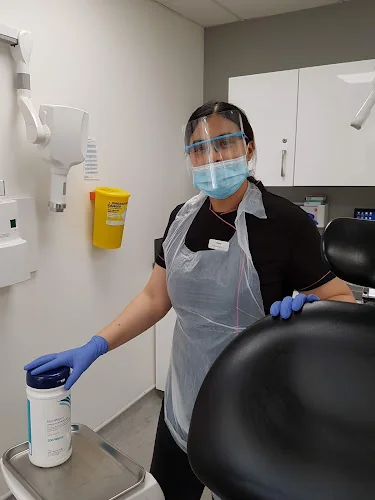 Jct 20 Dental Clinic - Dentist in Manchester