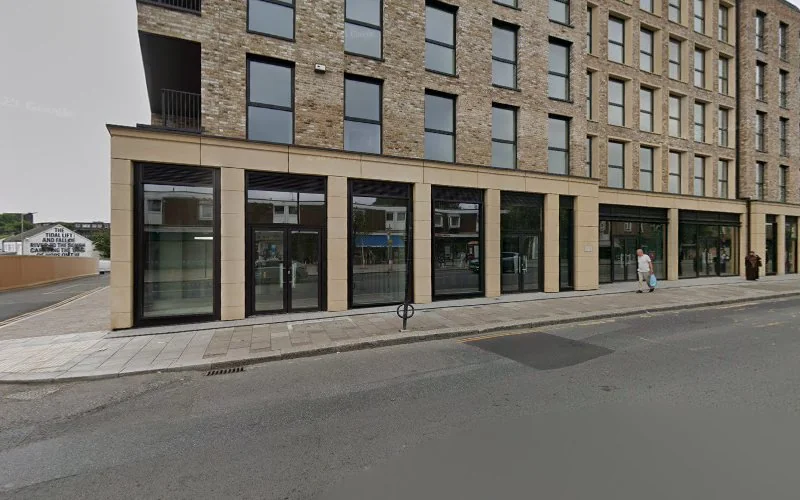 Albany Dental Practice - Dental clinic in Brentford