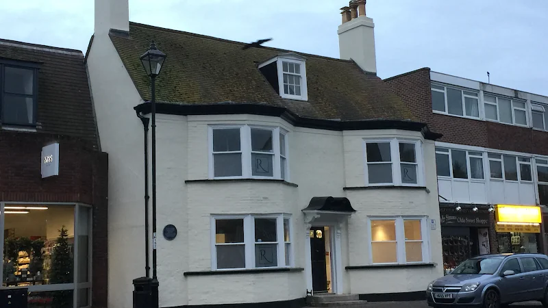 Robinsons Dental Practice - Dental clinic in Christchurch