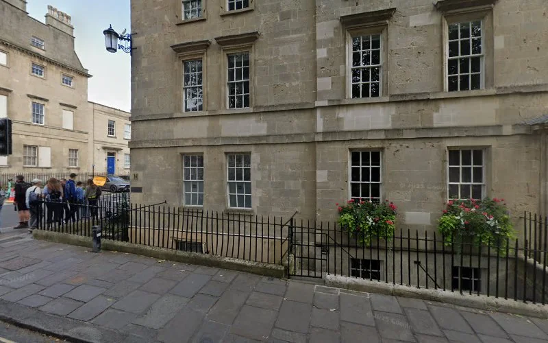 Queen Square Dental Practice - Dental clinic in Bath