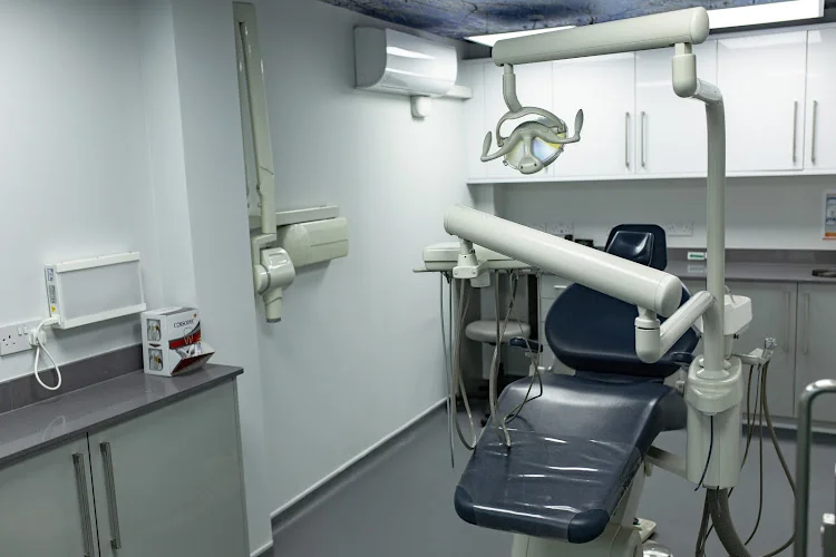 Acton Town Dental Practice - Dental clinic in London