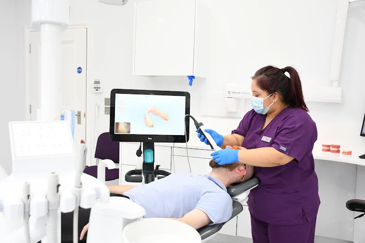 Dental Rooms Wimbledon - Dentist in London