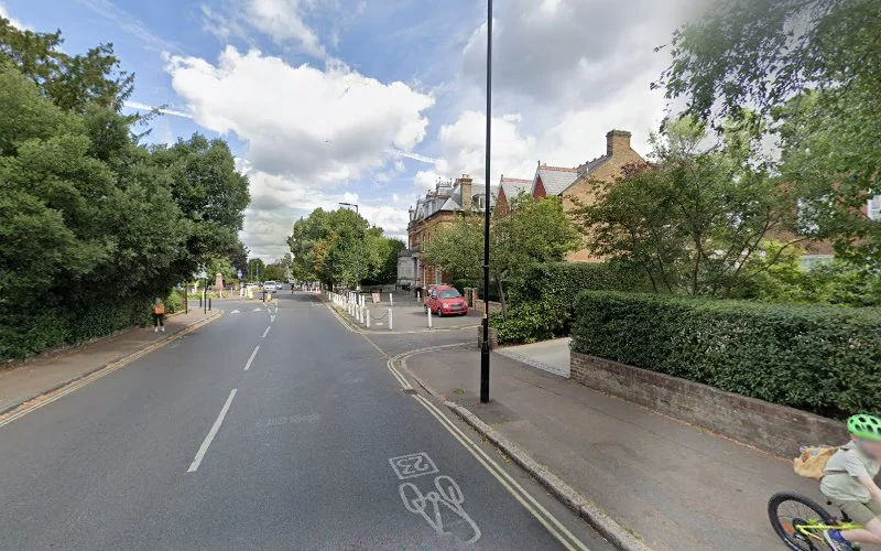 Dentistry @ The Old Bank - Dental clinic in London
