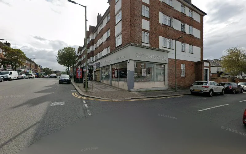 Dental Arts Studio, Hendon - Dental clinic in London