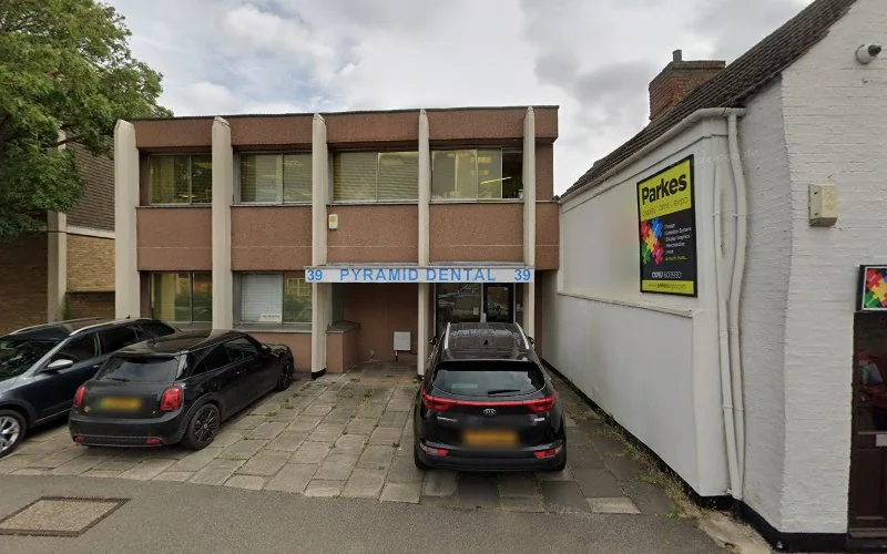 Snell Robin E - Dental clinic in Biggleswade