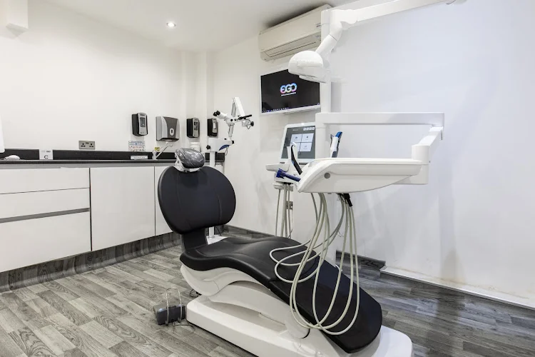 Invisalign Centre - Victoria - Dental clinic in London