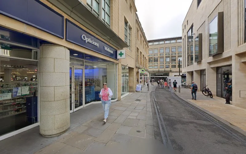 Dr P S Nagi - Dentist in Oxford