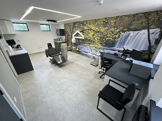 South Wales Specialist Oral Surgery and Dental Implant Centre - Oral surgeon in Cardiff