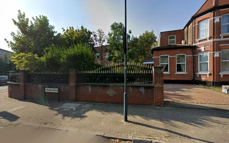 No 1 Dental Clinic - Dental clinic in London