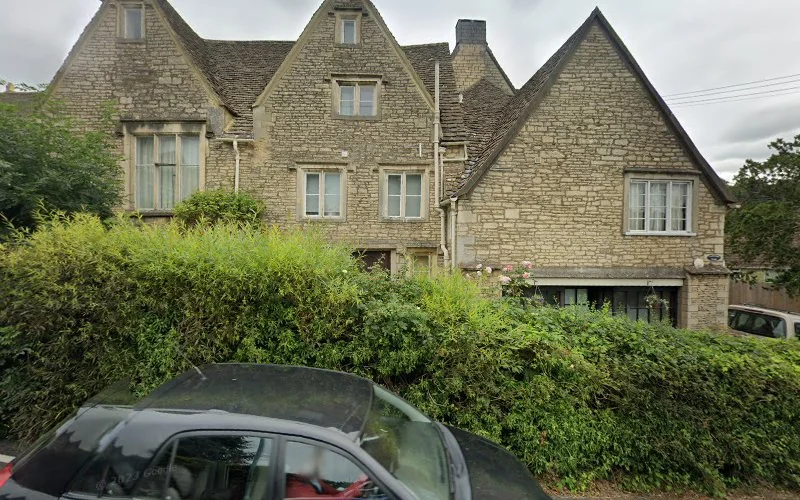 Evans R A - Dental clinic in Stroud