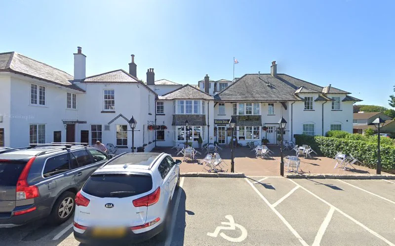 Dr. Suresh Somasundaran - Dentist in Yelverton