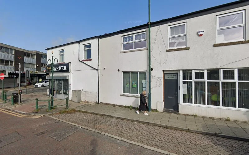 Deansgate Dental - Dental clinic in Manchester