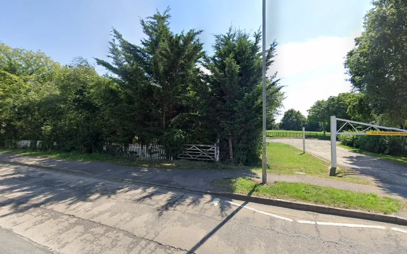 Whites - Teeth whitening service in Wickford