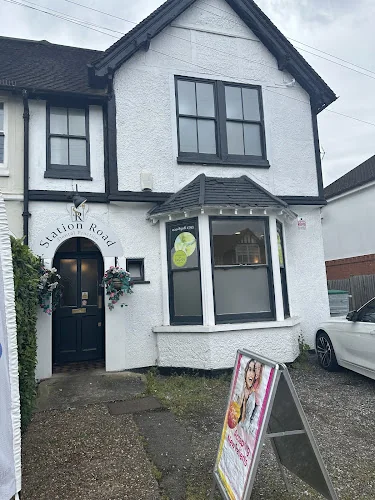 Station Road Dental Practice - Cosmetic dentist in Loughton