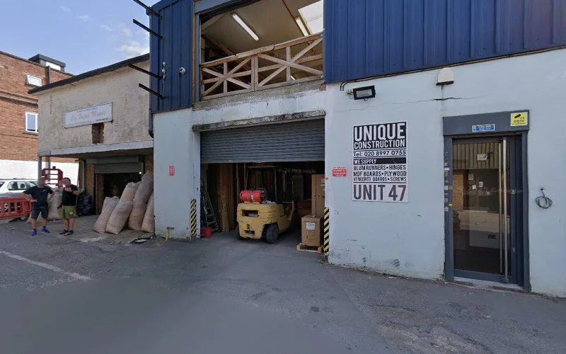 Jani Dr D - Dental clinic in Greenford