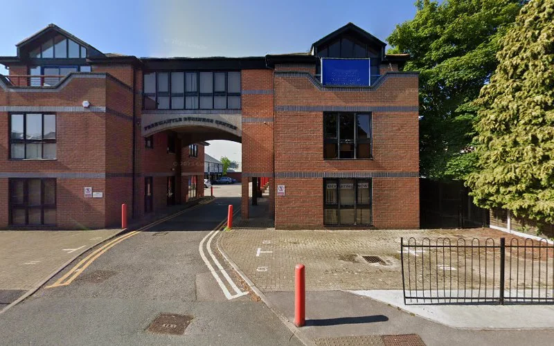 Hampshire Dental Laboratory - Dental laboratory in Southampton