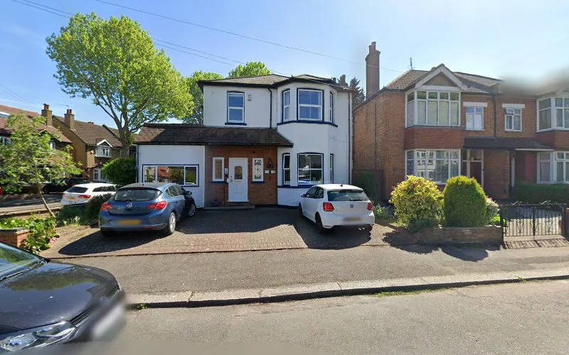 Avenue Road Dental Practice - Dental clinic in Wallington