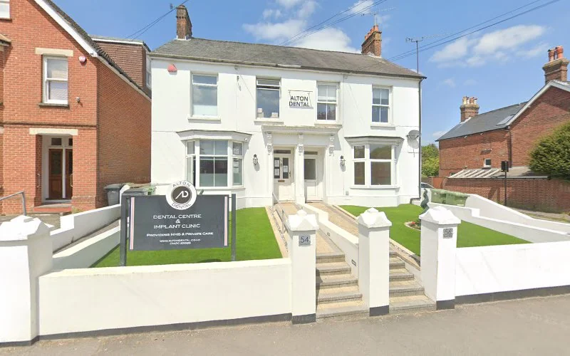 FoxBar Dental House & Implant Clinic - Dental clinic in Alton