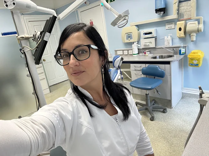 Dr Alexandra Valencia Wright - Cosmetic dentist in Chichester