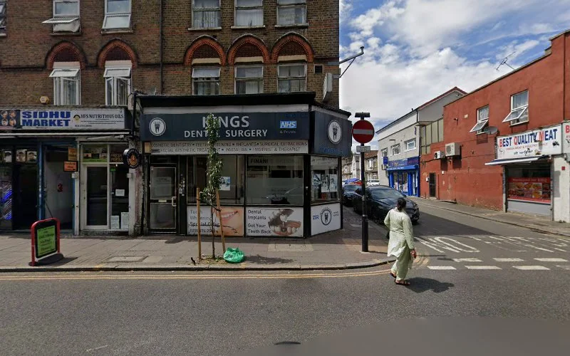 Dr B Chawla - Kings Dental Surgery - Dental clinic in Southall