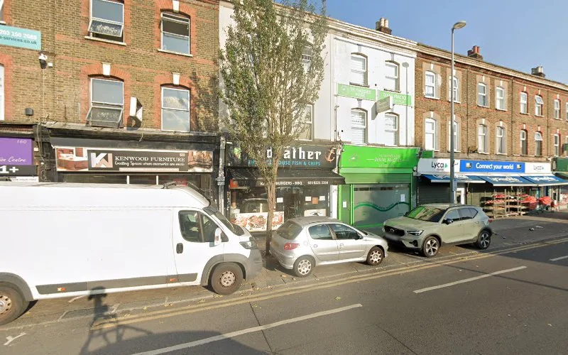 The Thatched House Dental Practice - Dental clinic in London