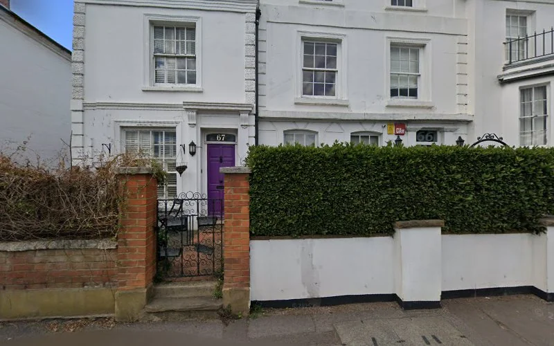 Mr D Macnair - Whitehouse Dental Clinic - Dentist in Farnham