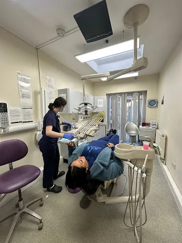 Streatham Dental Centre - Dental clinic in London